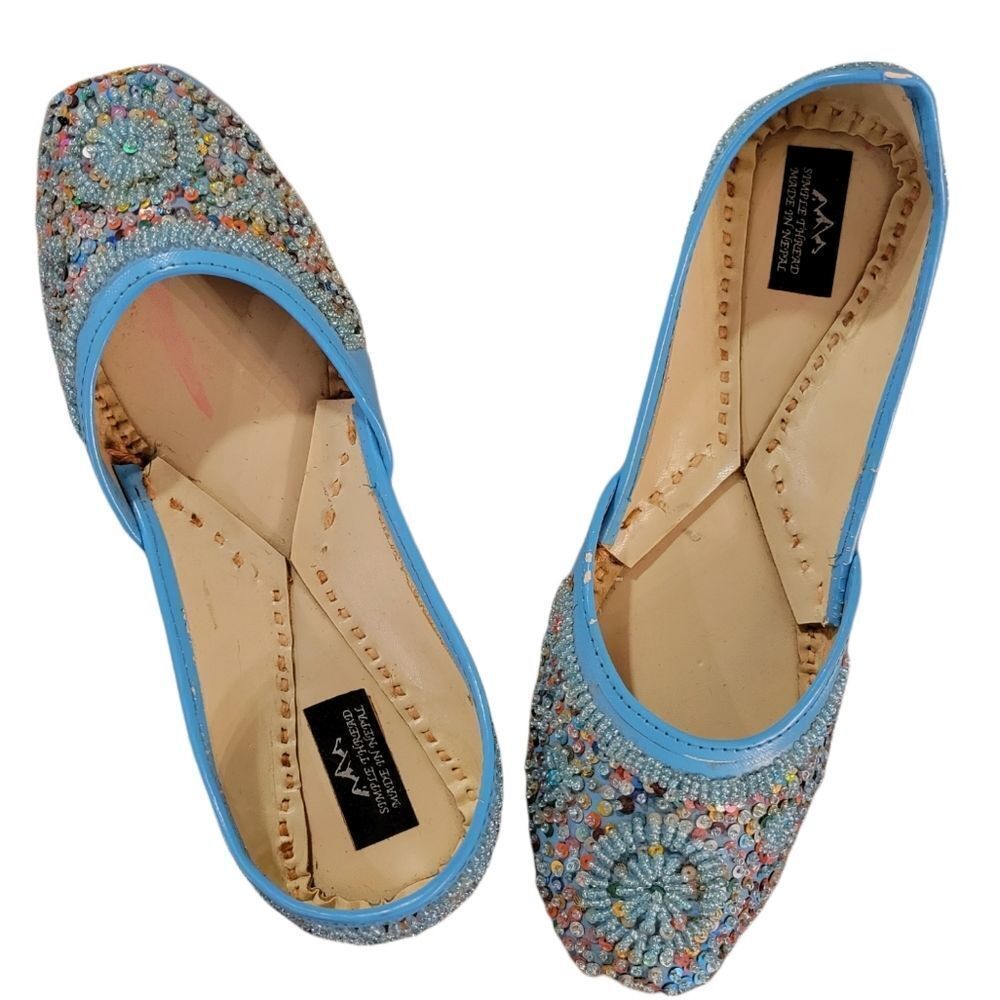 JUTTI Traditional Shoes Women's Beaded Pale Blue Made in Nepal‎ sz 38 - Picture 3 of 10